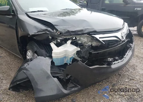 2012 Toyota Camry Le z USA, uszkodzony, nr VIN 4T1BF1FK3CU513113